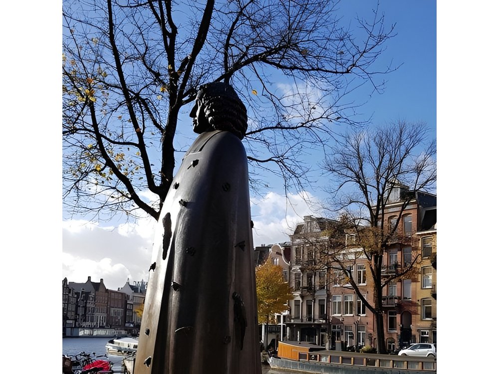 Elisabeth's Tailor made tours and services in Amsterdam and the Netherlands.