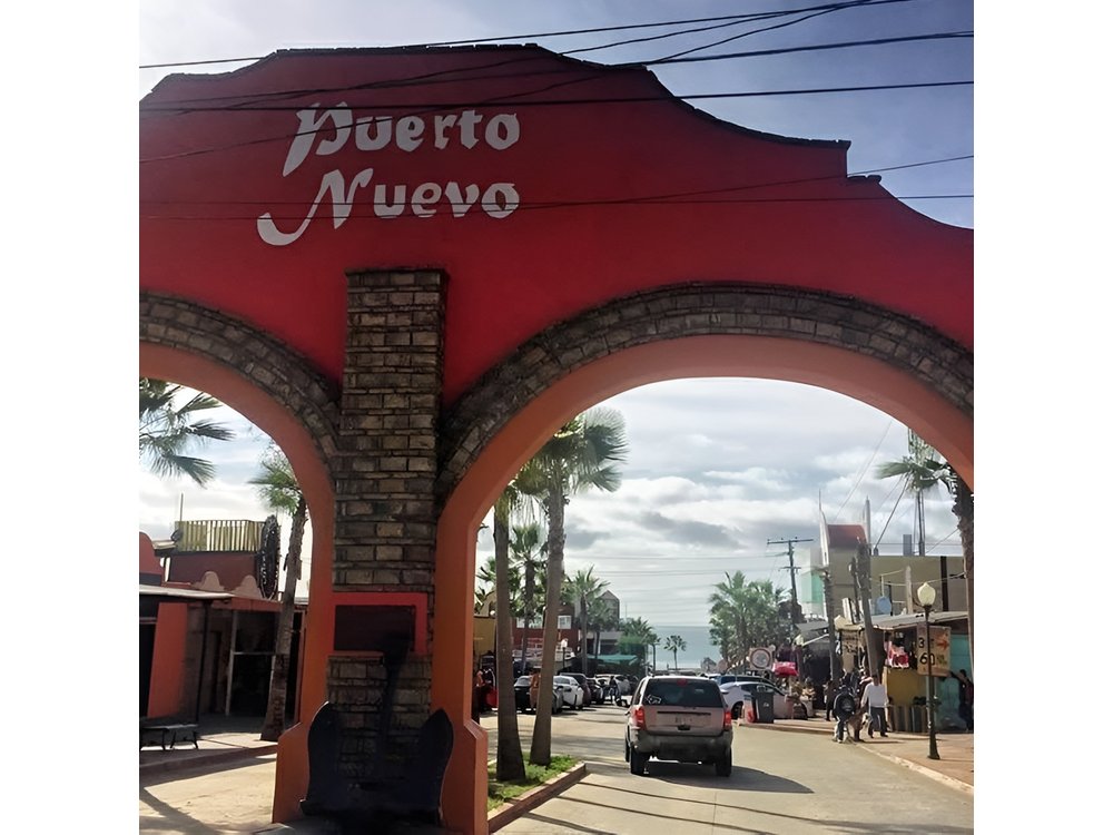 Tour of San Diego>Rosarito >Giant Christ>Puerto Nuevo Lobster