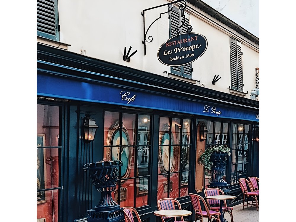 Paris City Tour with Private Friendly Guide and all Must-See Sites