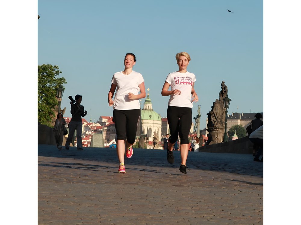 Guided Sightseeing Running Tour in Prague (9-12K)