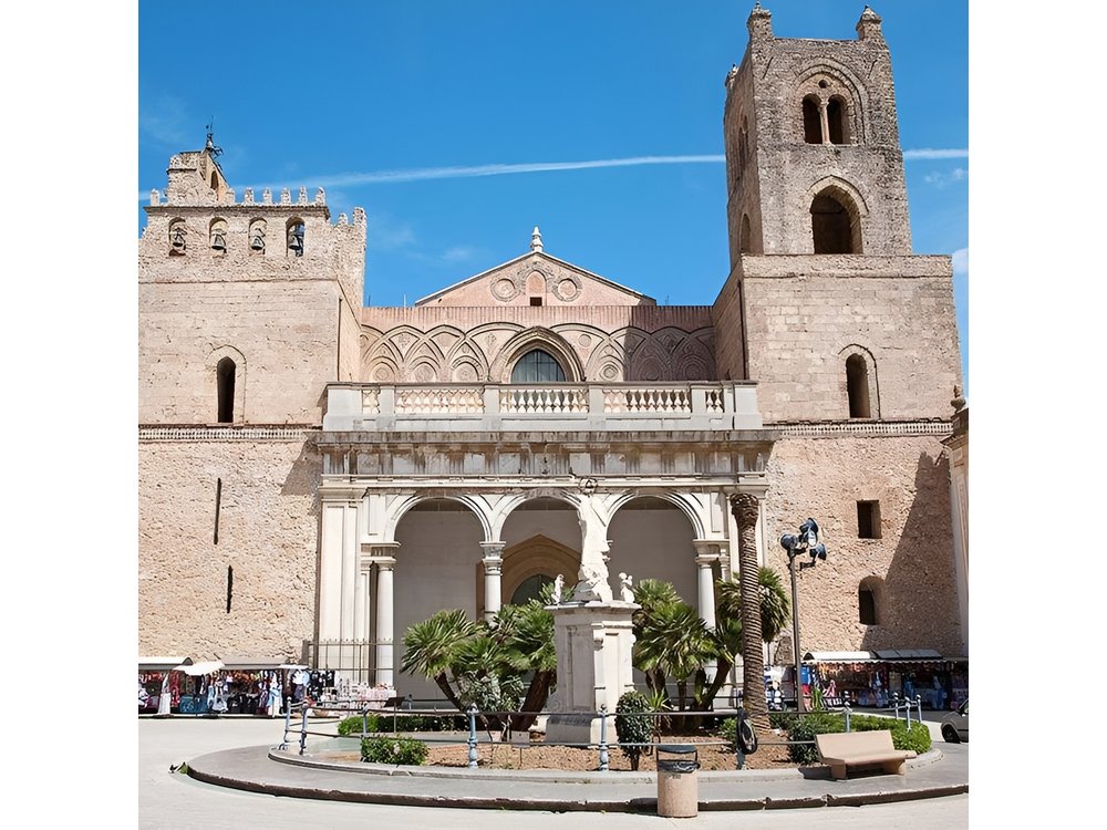 Private 8-Hour Monreale and Cefalu Tour from Palermo