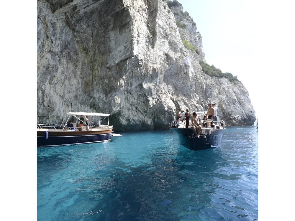 Capri Island Small Group Boat Tour from Rome by Train