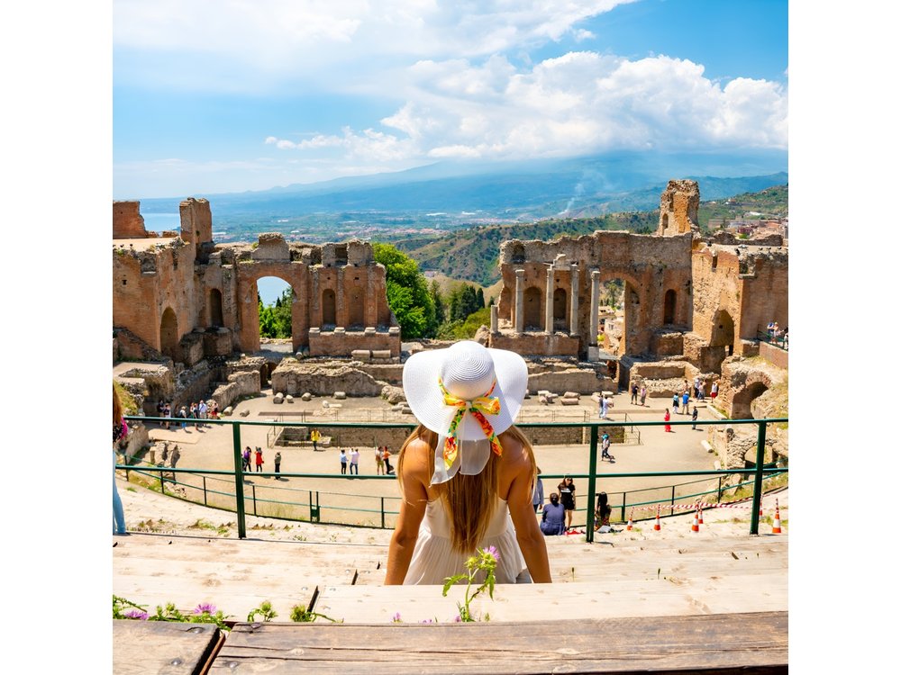 Taormina Private Walking Tour with theatre