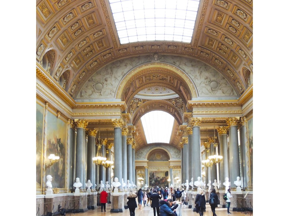 Versailles Small Group Guided Tour with Tranportation from Paris