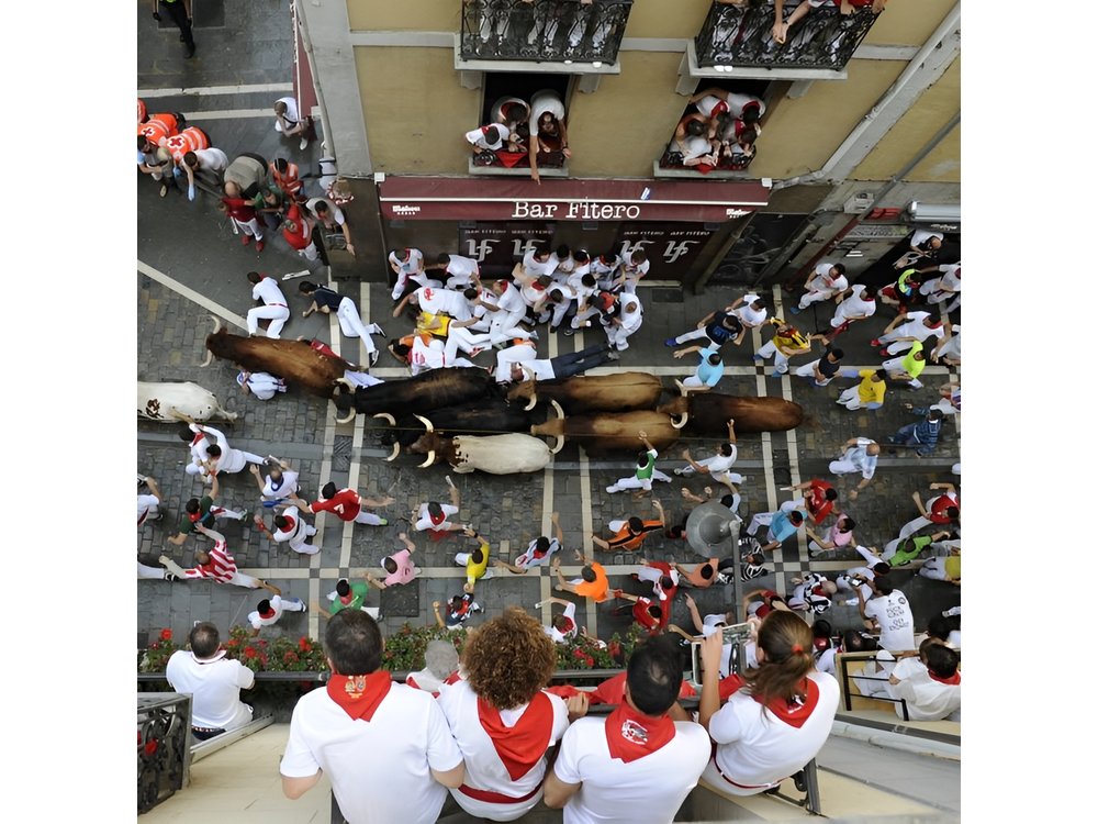 Private Pamplona SAN FERMIN & Bull Run Pick up from San Sebastian