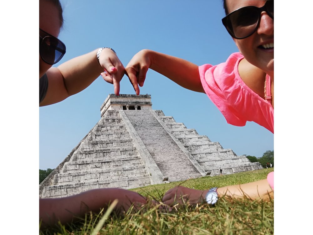 CHICHEN-ITZA MARAVILLA - Cenotes & Valladolid Private Tour