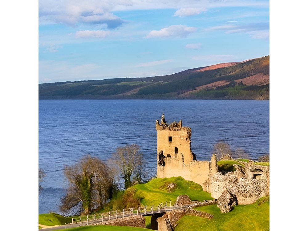 Loch Ness,cawdor castle,inverness,Culloden battlefield,& more from invergordon