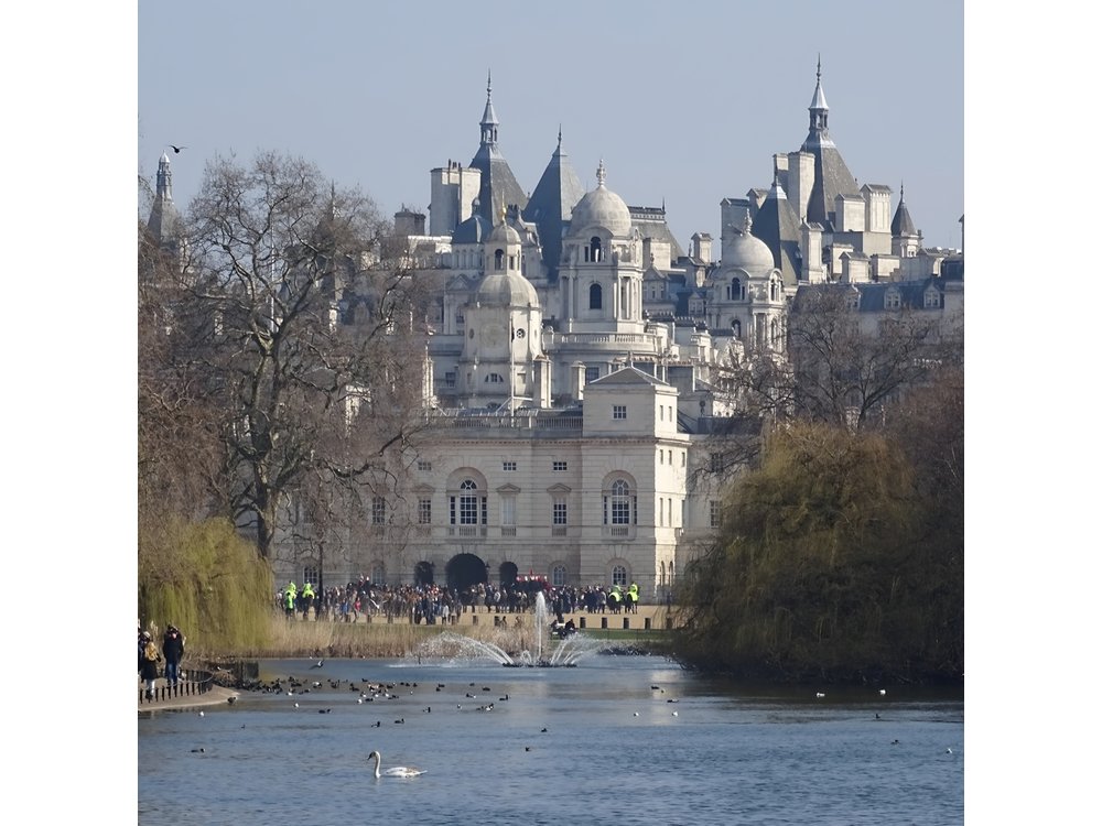 St James' & Mayfair - Private Tour of London's Royal & Aristocratic Villages