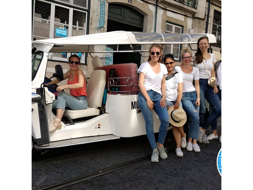 Mon Ami Burguês - Lisbon City Center Private Tuk Tuk Tour