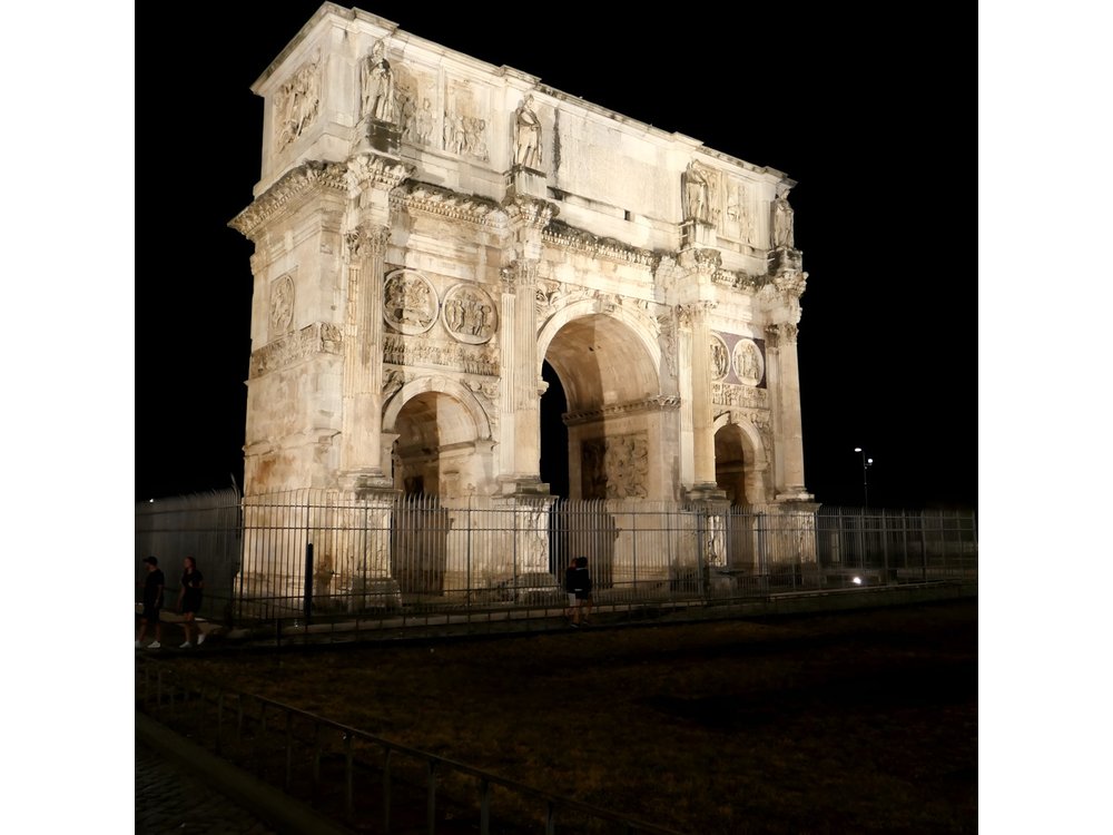 Ancient Rome at Dusk: Guided Walking Tour