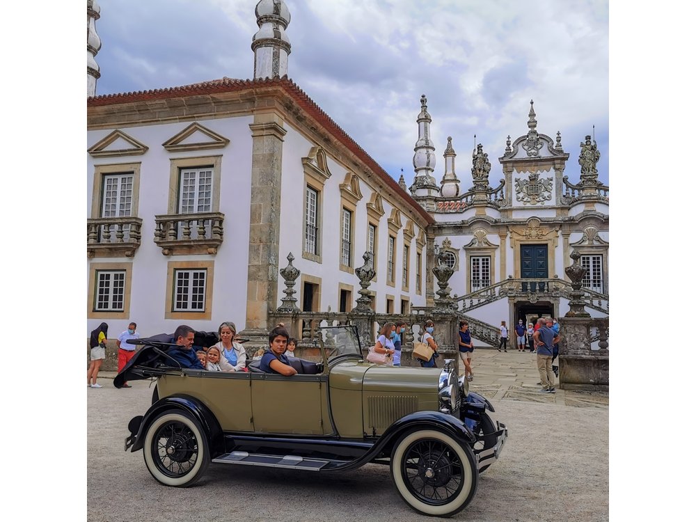 Vintage car ride in Vila Real