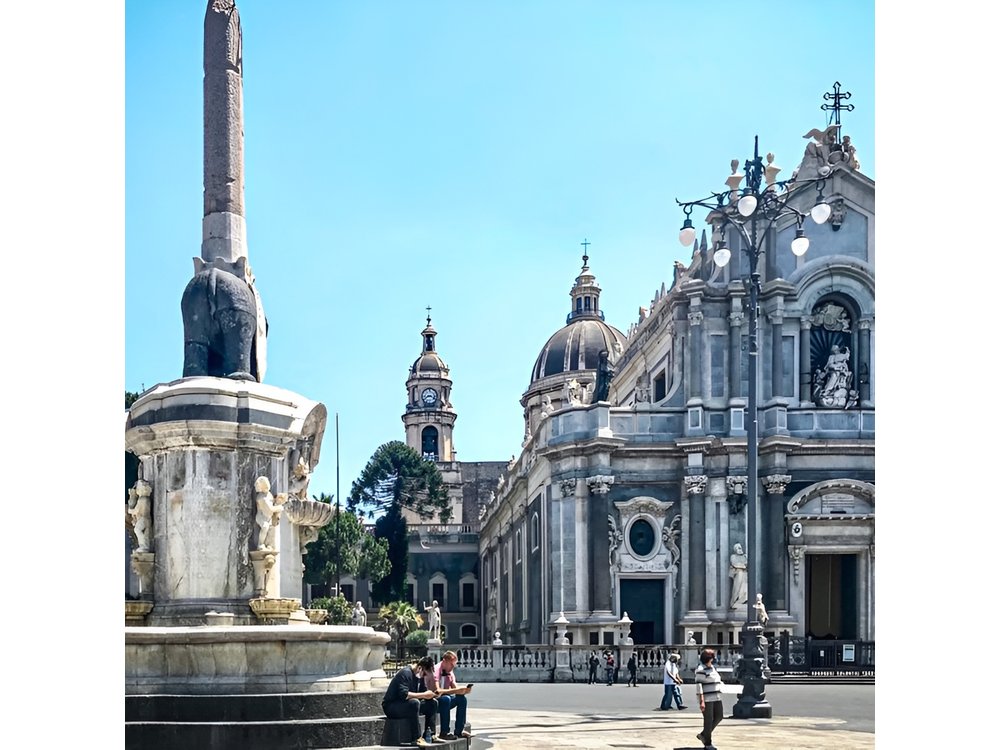 WalkingTour CATANIA - discovering the city of lava with a licensed guide