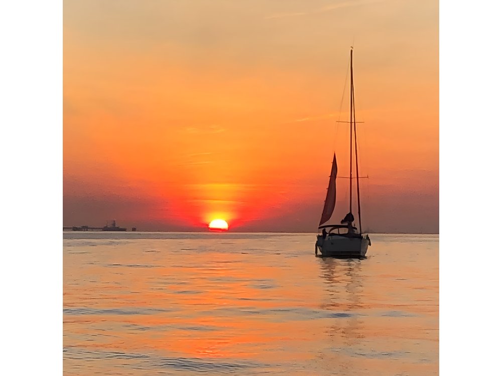 Lisbon Private Luxury Boat Tour with Welcome Drink