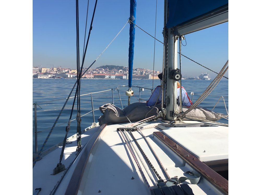 Lisbon Sailing Day Cruise with wine & snacks