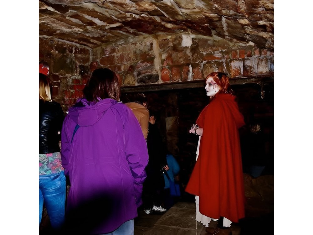 Extreme Paranormal Underground Ghost Tour in Edinburgh