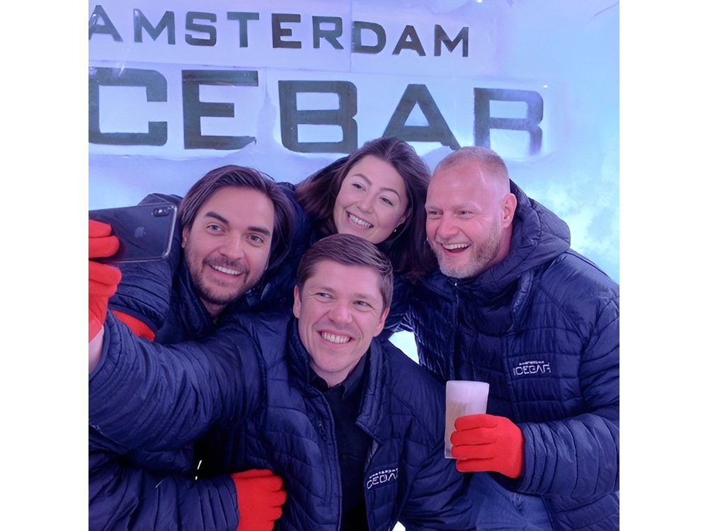 Combo Ticket: Xtracold Icebar Amsterdam and 1-Hour Canal Cruise