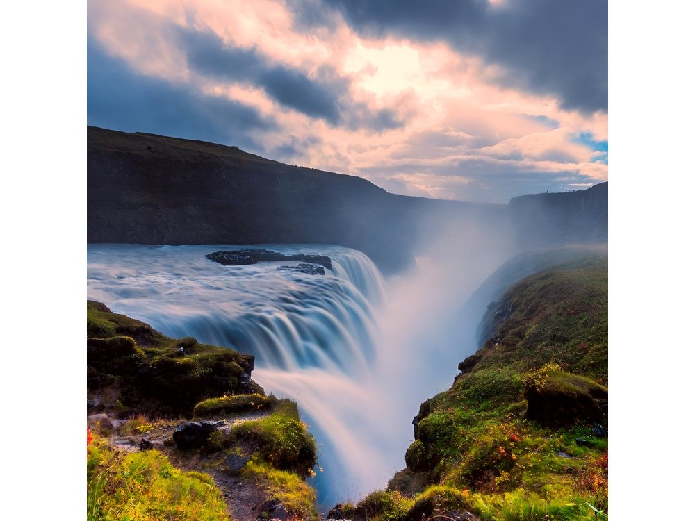 Private Golden Circle Tour by Luxury SUV from Reykjavik
