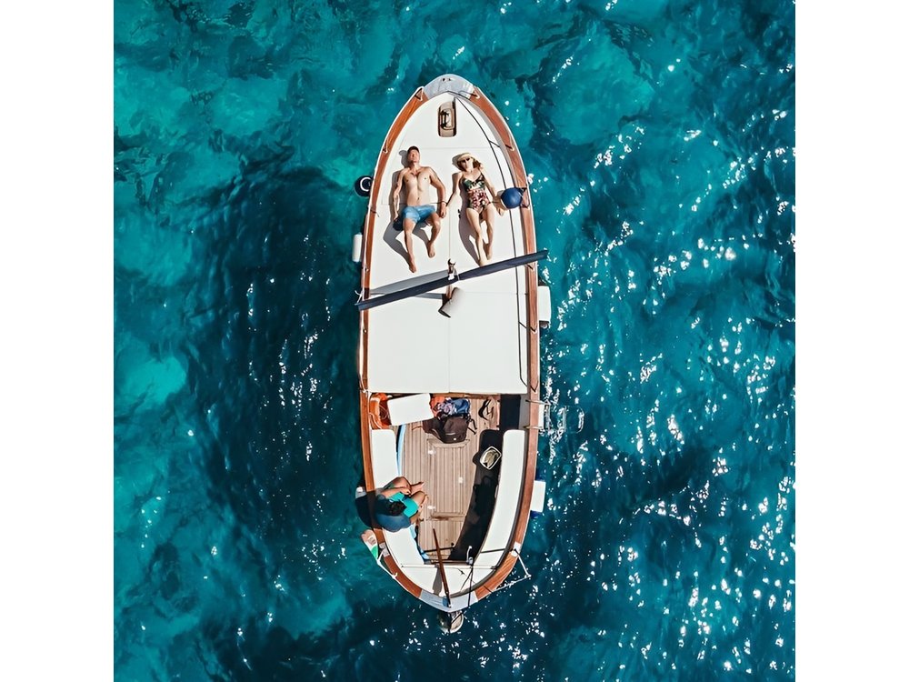 Full day on a private boat to discover Capri