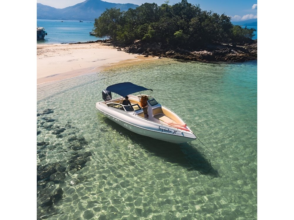 Angra dos Reis with Speedboat Tour - From Rio de Janeiro