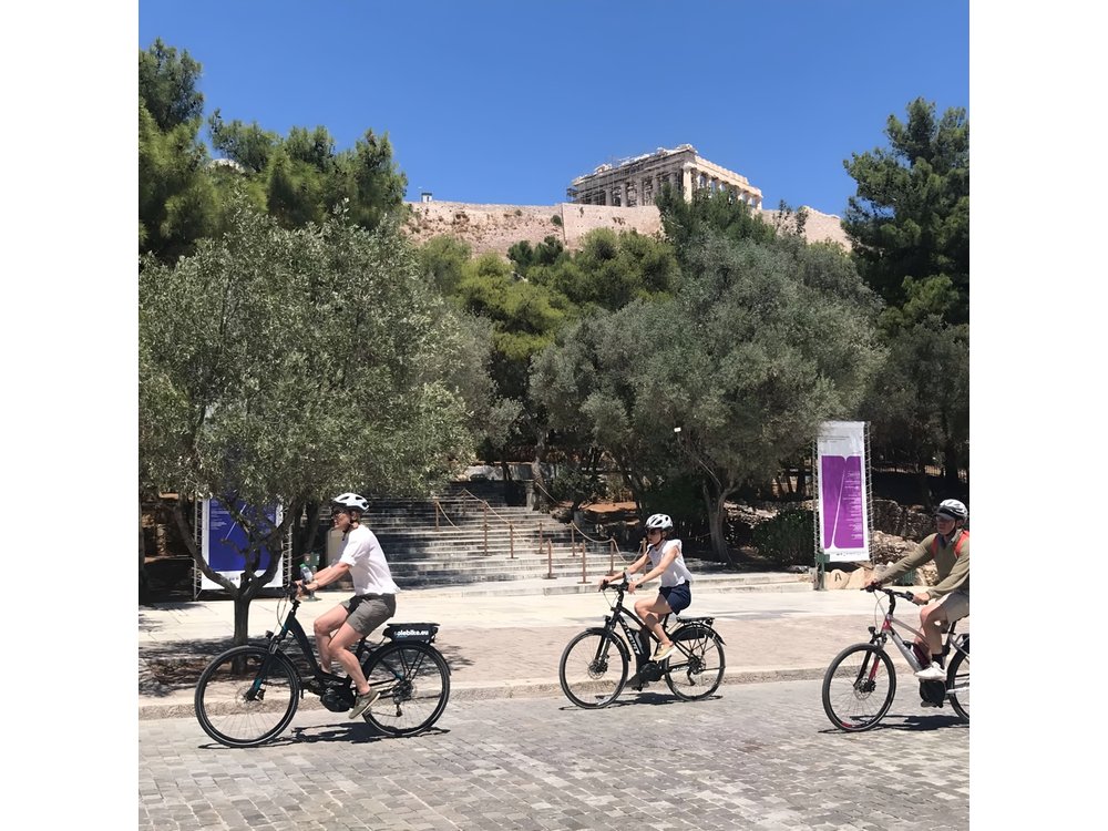 Athens Highlights by E-Bike: Small-Group Historic Tour