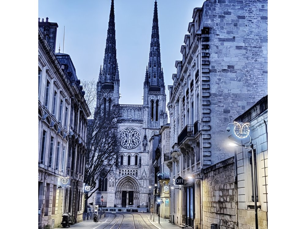 Bordeaux Unveiled: The Ultimate Private Walking Experience