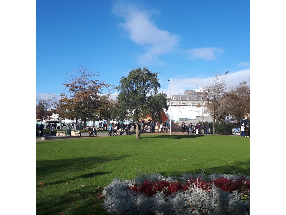 Small-Group Walking Tour of Galway