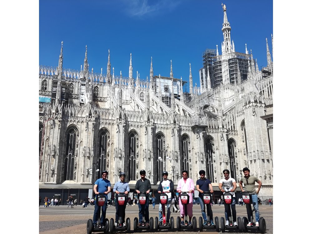 Milan: Segway Tour Local Tourist Guide Live - 2 hours & half