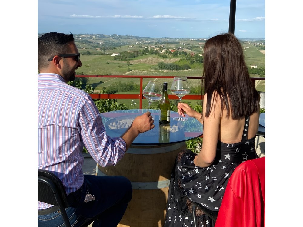"Between Langhe and Monferrato" - Wine Tasting and Cellar Visit