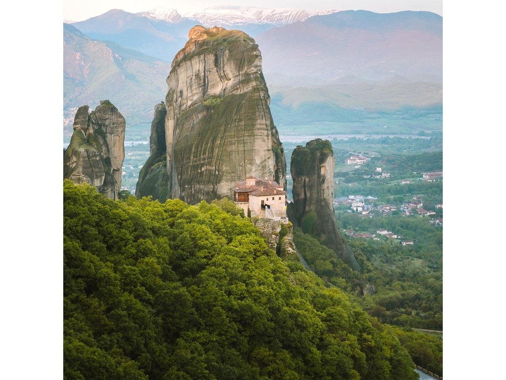 Meteora & Thermopylae Full-Day Private Guided Tour from Athens