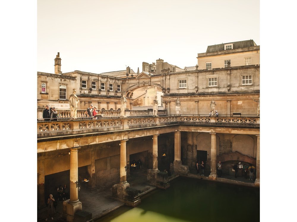 2-Day Windsor, Stonehenge, Bath & Oxford Tour Including Admission