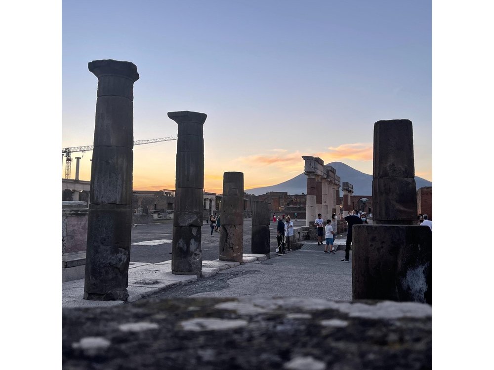 Pompeii & Vesuvius with Lunch & Wine Tasting from Amalfi Coast