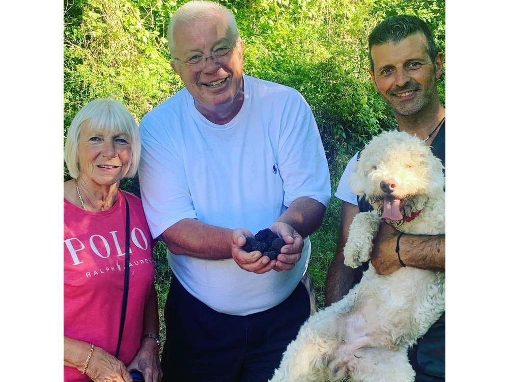 Truffle Hunting Experience Siena Tartufi