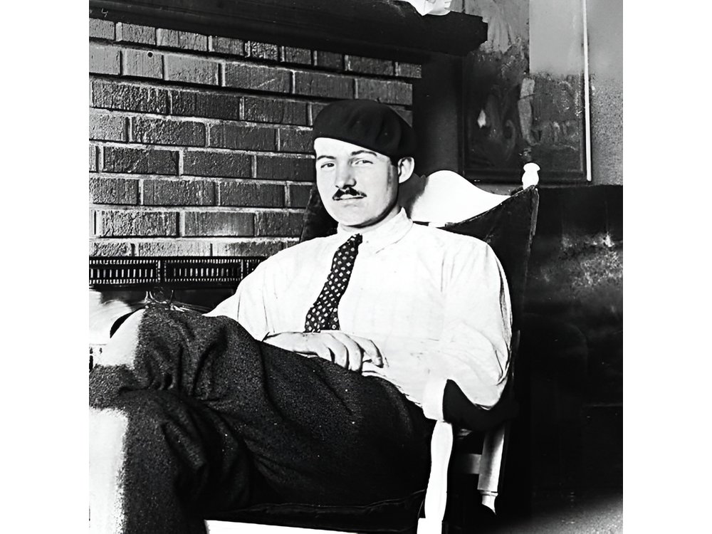 Hemingway in Paris - Small Group Walking Tour