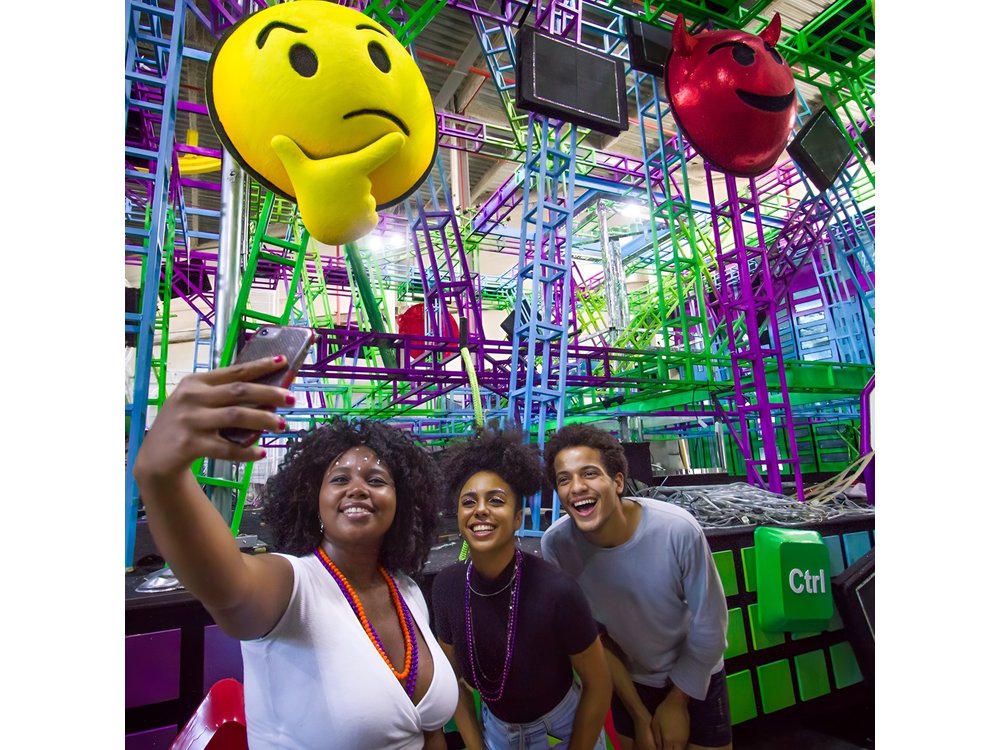 Cidade do Samba Behind-the-Scenes Carnival Tour in Rio de Janeiro