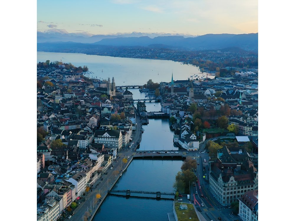 Full-Day Private Zurich Sightseeing Tour and Chocolate Tasting