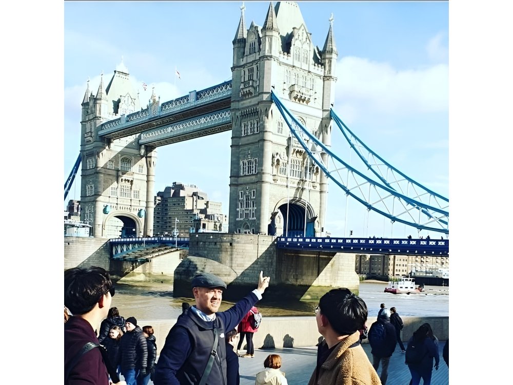 Private Black Cab Tour of London's Iconic Landmarks