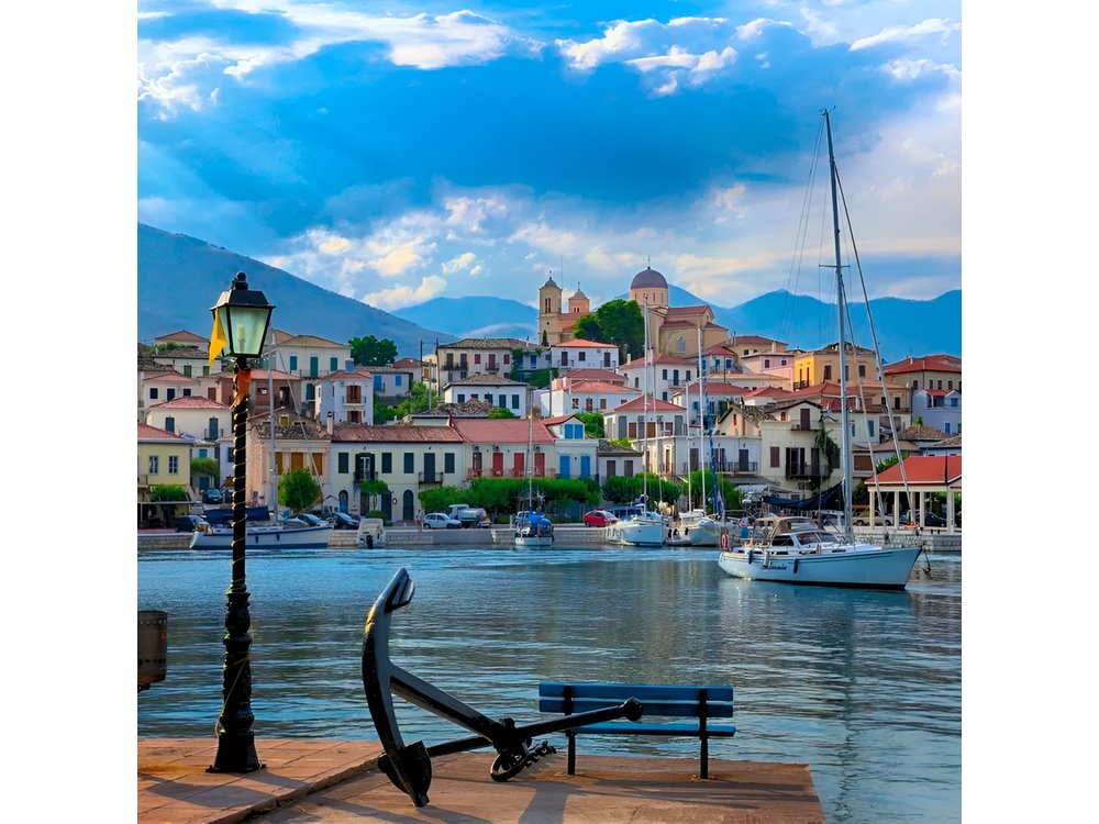 Delphi, Itea, Galaxidi full day private tour from Athens