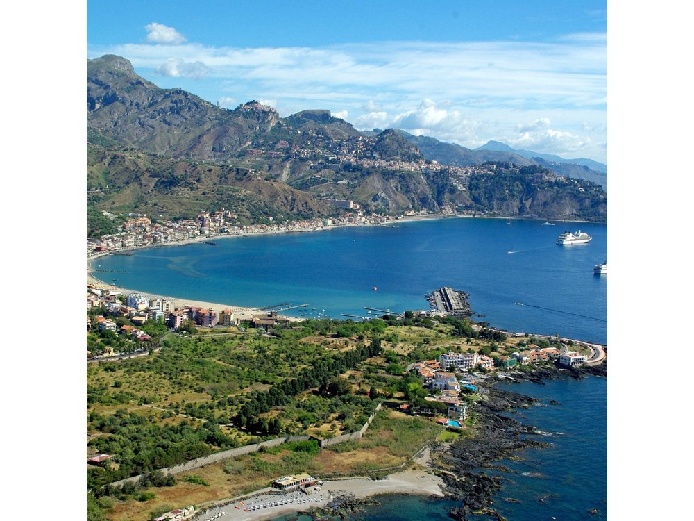 Giardini , Taormina & Castelmola