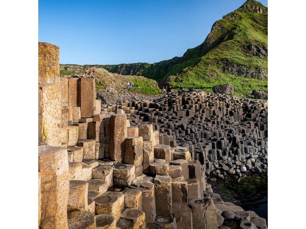 Chauffeur Giants Causeway & Belfast Private Day Tour From Dublin