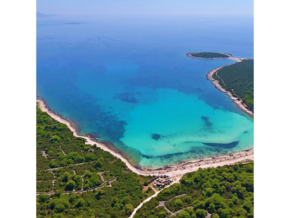 Zadar to Sakarun Beach Tour, Shipwreck Dive & Tunnel - 4,5hr
