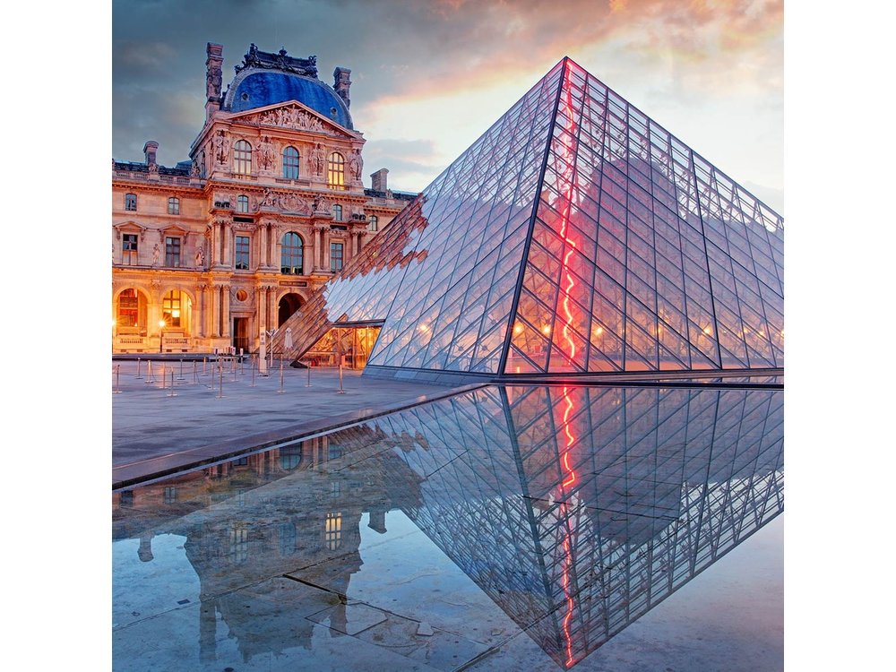 Paris highlights sightseeing tour with private Transportation