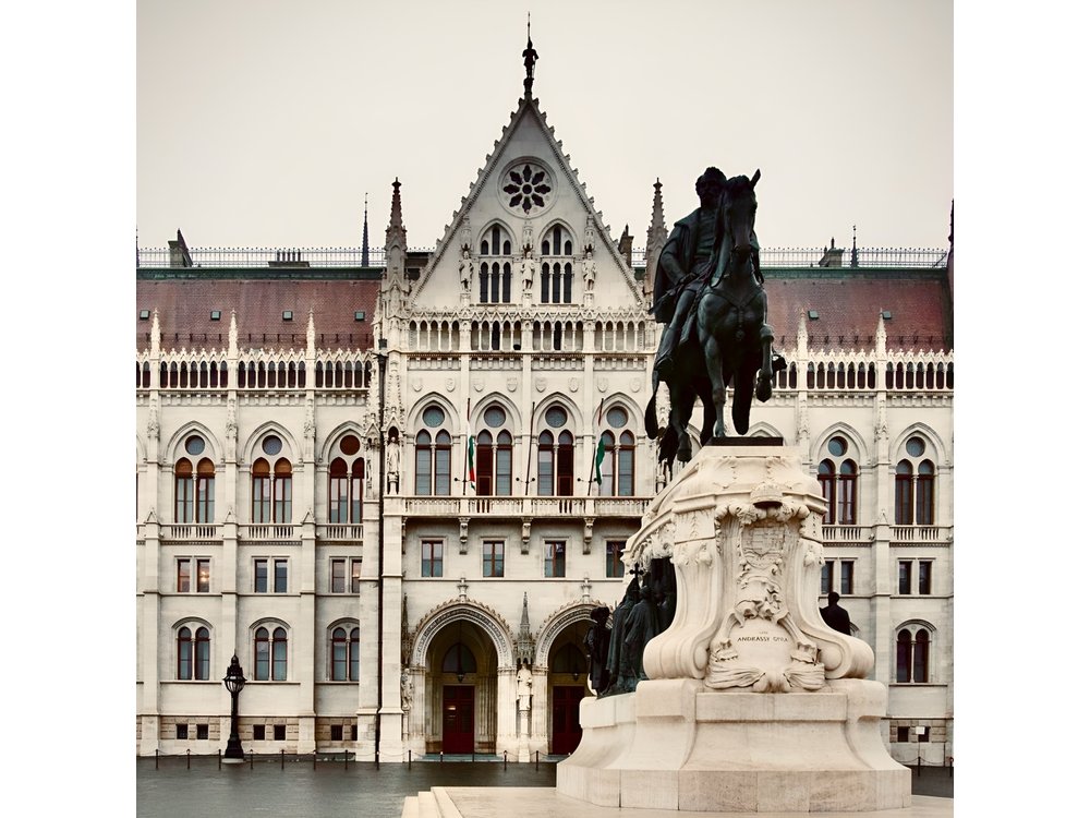 Capital Budapest - Half Day Private Tour (4hr)