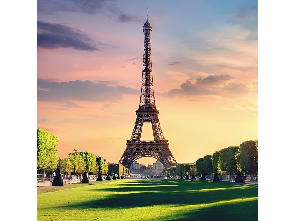 Private tour of various Monuments in Paris