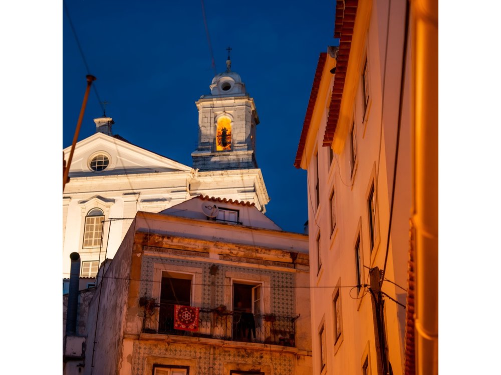 Lisbon Fado Dinner Show and Panoramic Night Tour