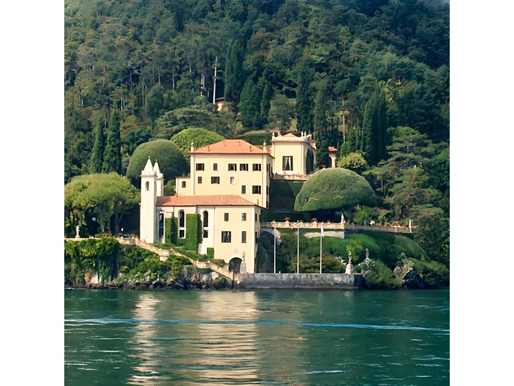 Full-Day Private Tour of Lake Como from Milan