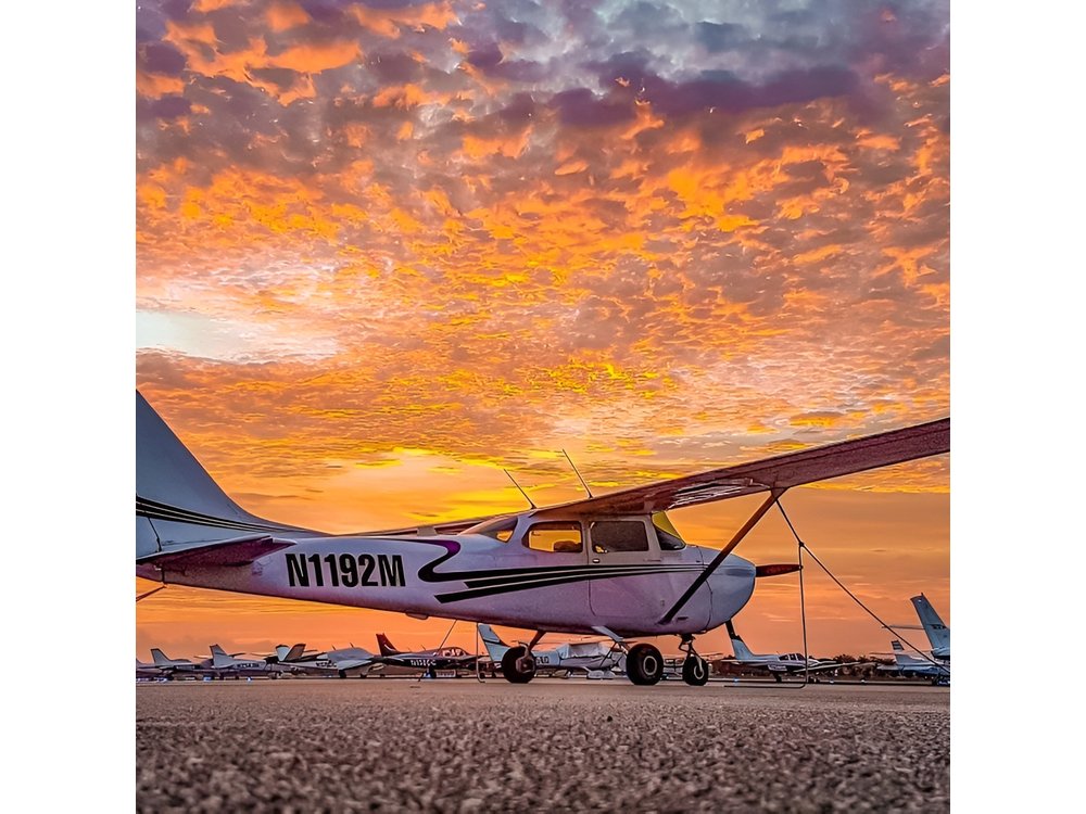 Miami Beach: Romantic Sunset Private Airplane Tour with Champagne