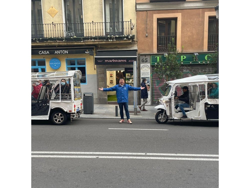 Private Panoramic Tuk Tuk Tour in Madrid
