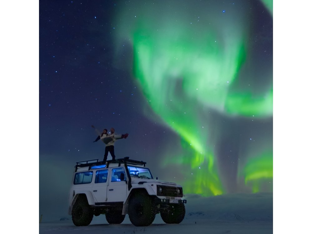 Reykjavik Private Northern Lights Tour with Pro Photographer