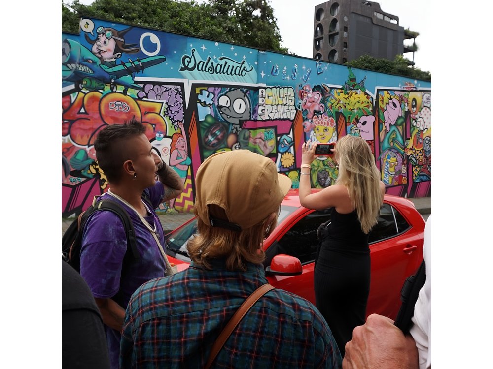Shared Tour of El Poblado, Provence & Manila