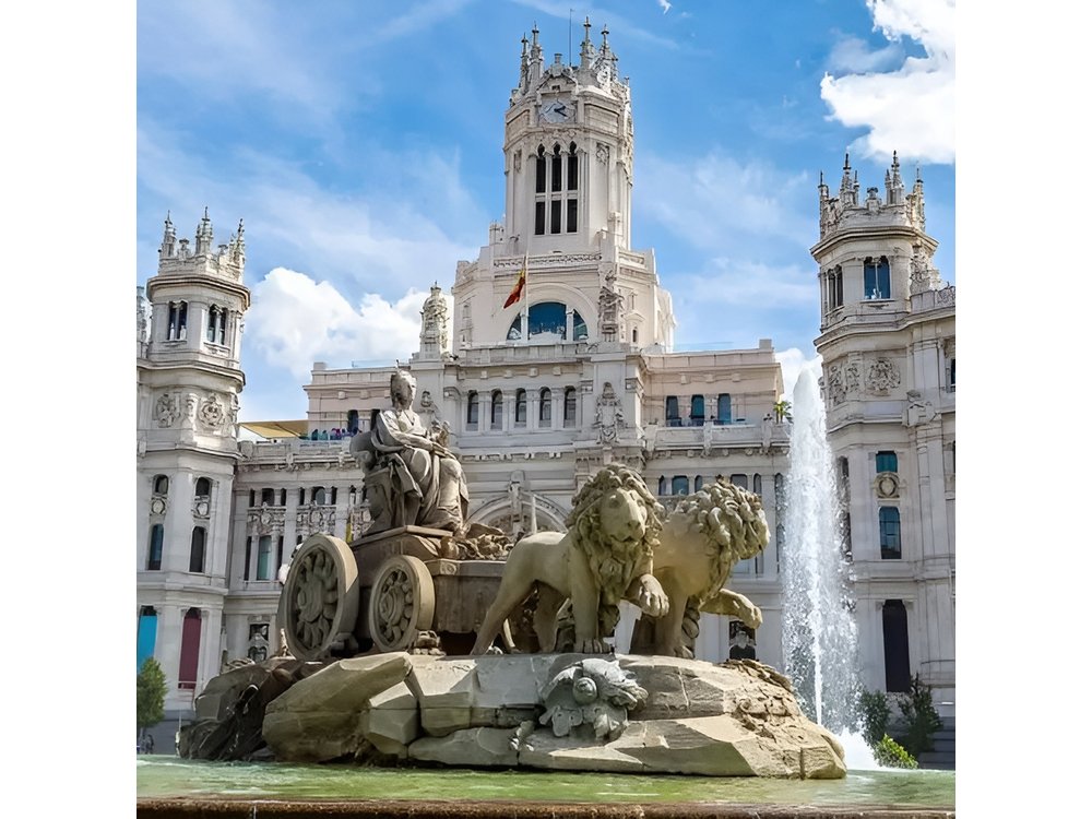 Tuk Tuk Tour Madrid 90 mins